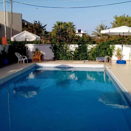 Villas Irene 8 Family Apartments Goúrnes Dış mekan fotoğraf